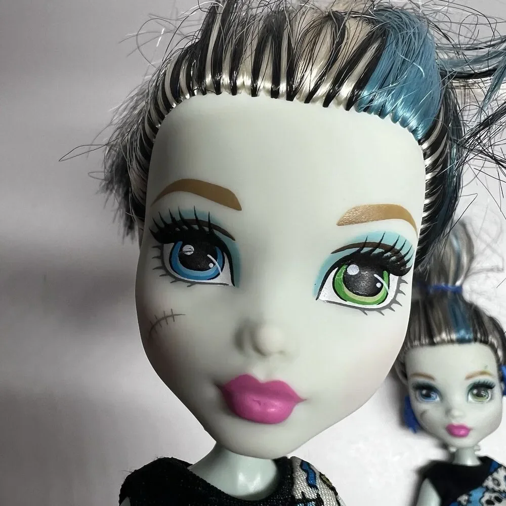 Monster High Frankie Stein Doll Lot 2 First Day of School Factory Error Misprint